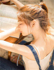 《视频一区二区三区蜜桃麻豆-上课被男生摁揉下面出水》