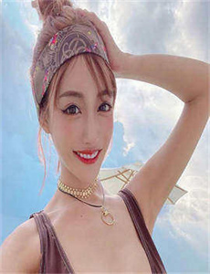 《大乳奶-玩毒小王妃》